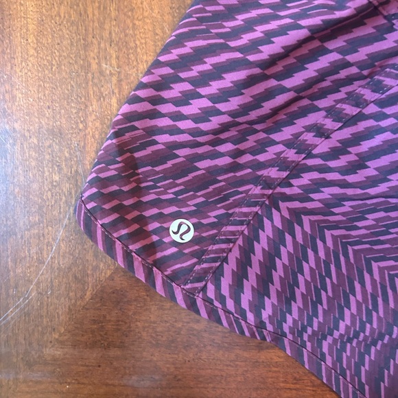 Lululemon Tracker Short III *4-way Stretch - Picture 4 of 5